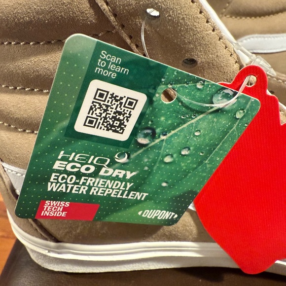 Vans - Picture 5 of 6